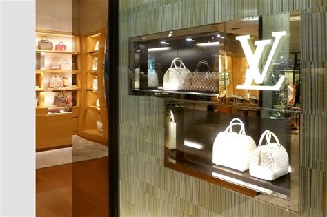 louis vuitton fashion valley|louis vuitton store locator.